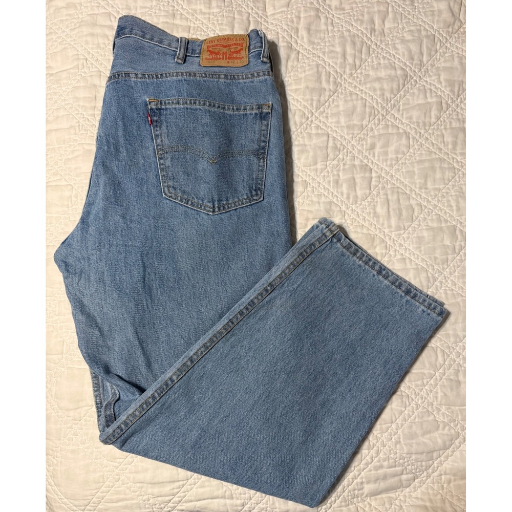 Levis 550 Relaxed Fit Jeans Mens 42x30 Light Wash Blue Denim Tapered Leg 550